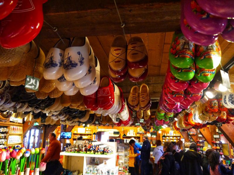 Inside-Clog-Gift-Shop-e1633156289201